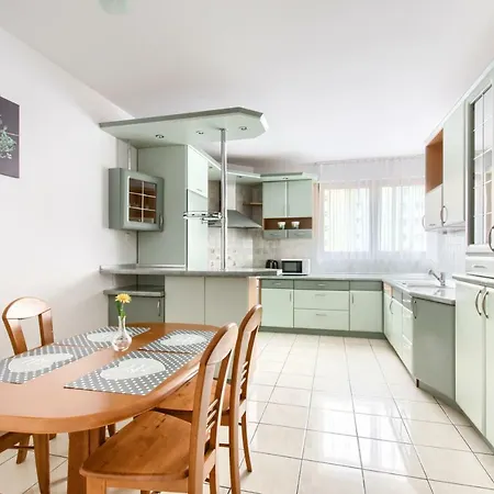 Gama Great Location & Famili 120m 2-12 People Διαμέρισμα *