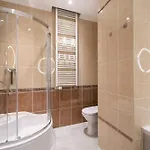 Gama Great Location & Famili 120m 2-12 People وارسو